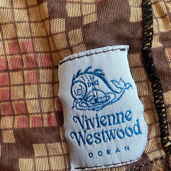 Vivienne Westwood - Picture 3 of 9